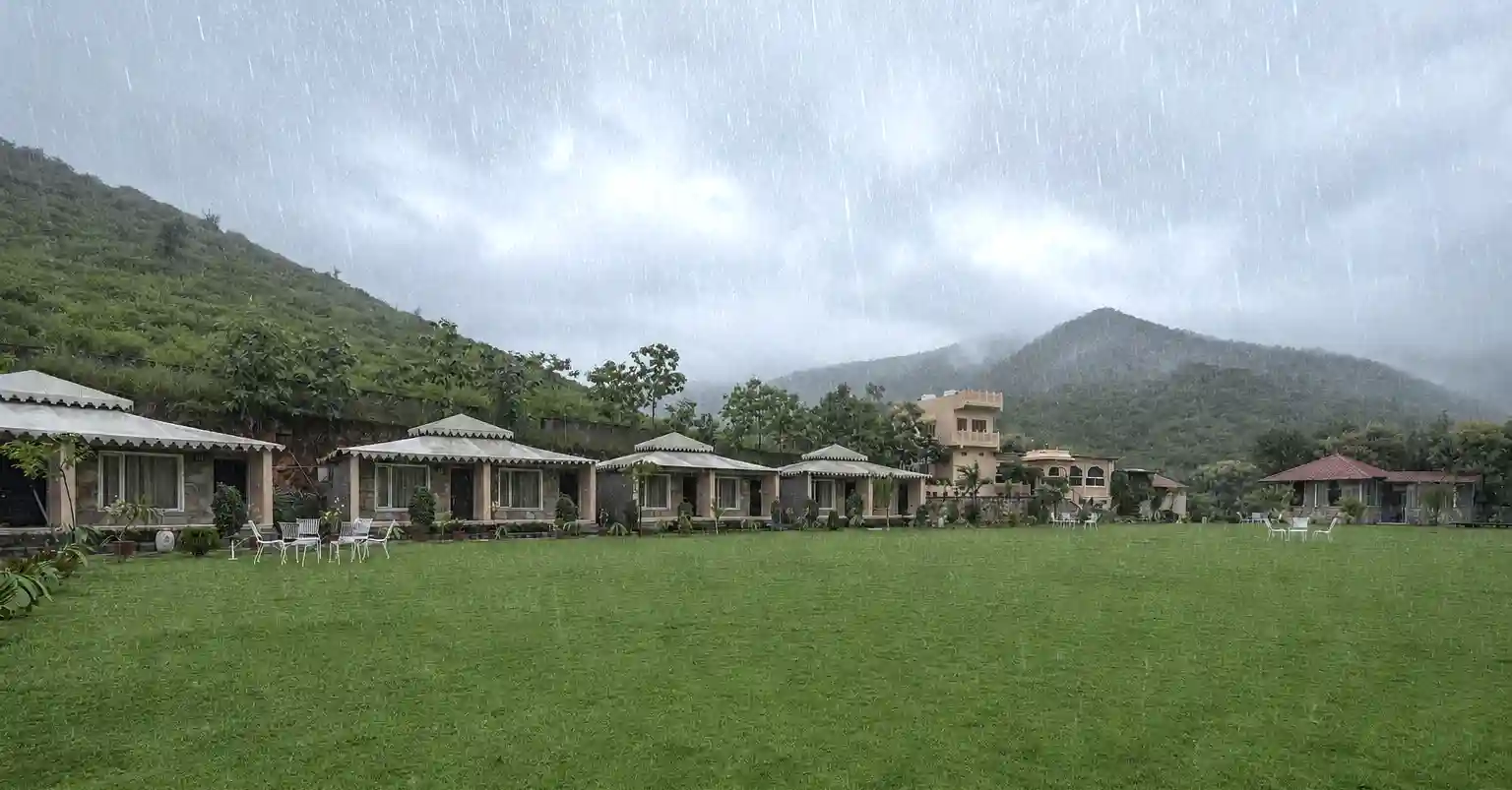 Family-Friendly Monsoon Resort Experiences You Should Not Miss
