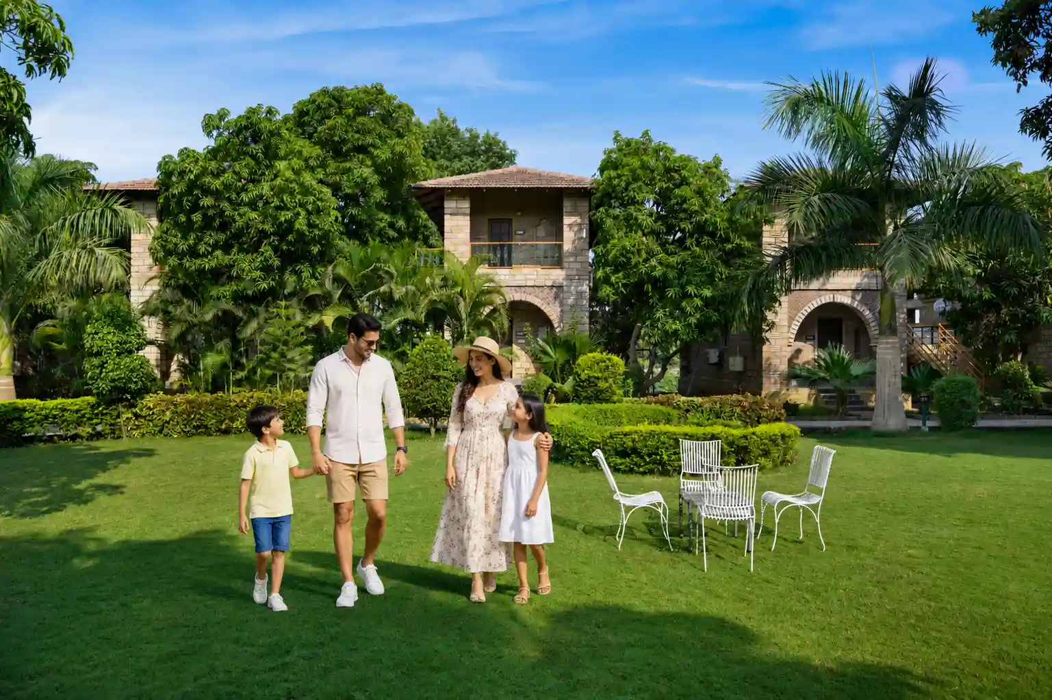 Family Vacation Checklist: Everything You Need Before Booking a Resort