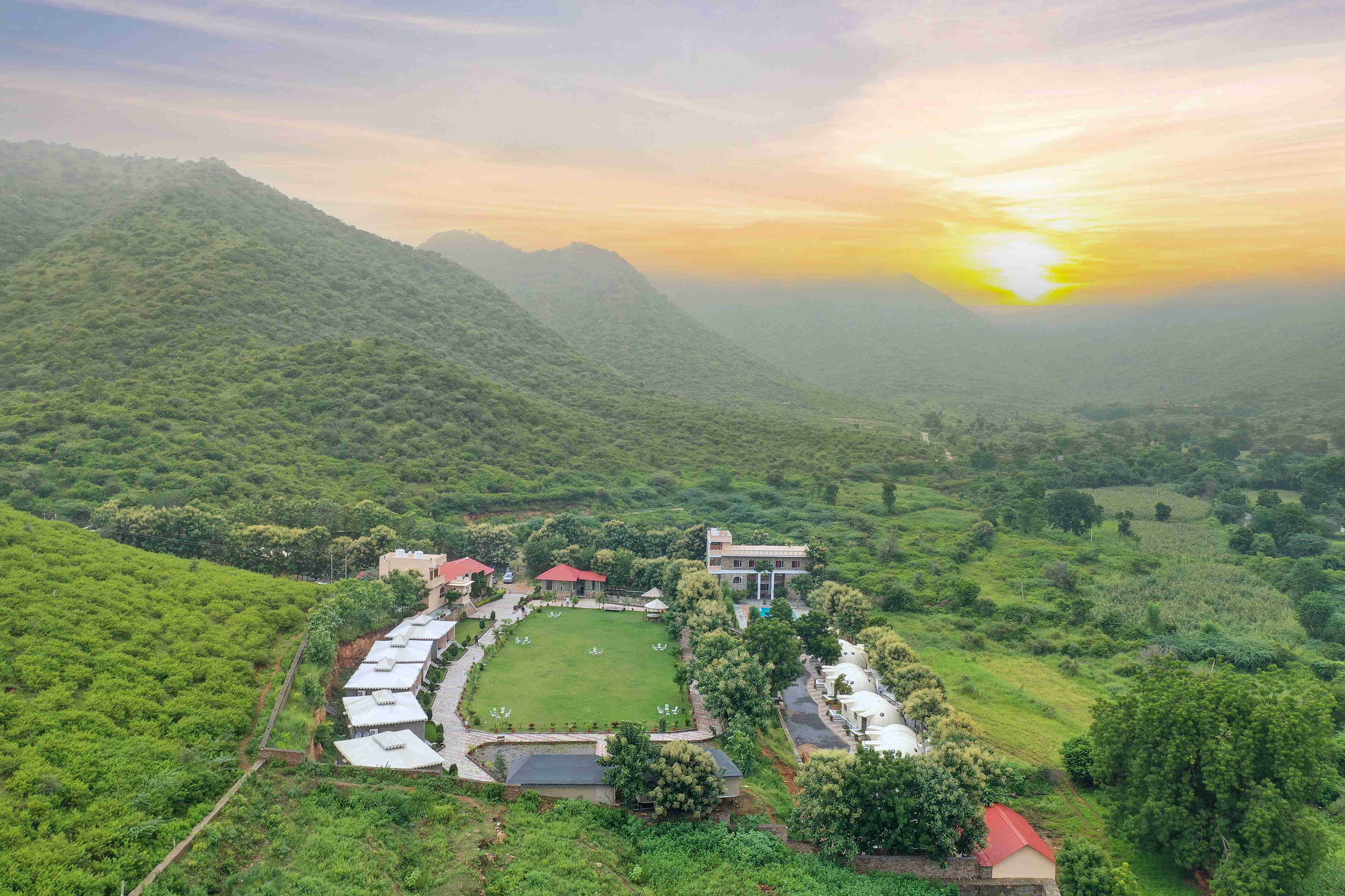 Kavish Holiday Hill Resort n Spa - Udaipur